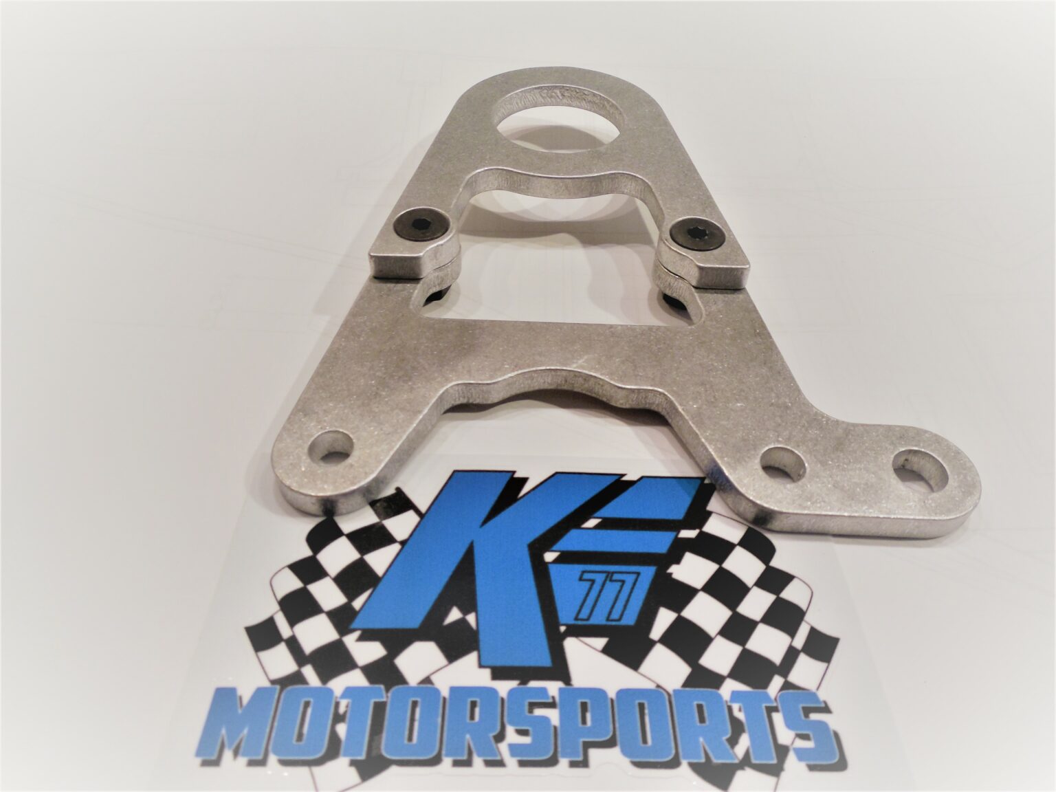 ADJUSTABLE TWO PIECE CALIPER HANGER FOR 32MM BREMBO CALIPER W/10.5 DISC